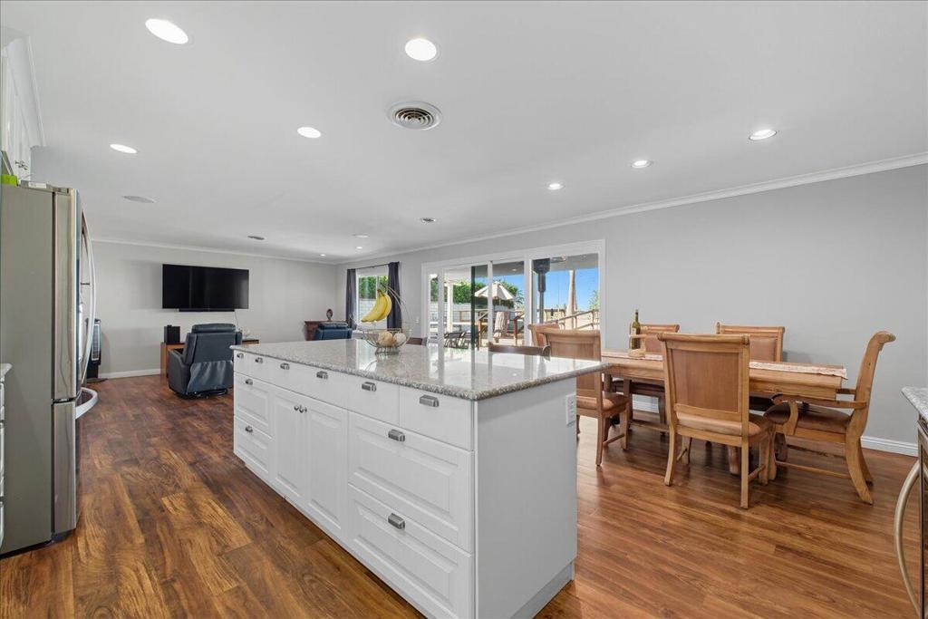 MLS #219136485DA image #5