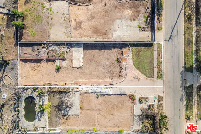 340 North Las Casas Avenue photo 2