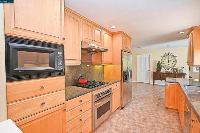 Image 9 of 28 For 1430 Piedra Dr