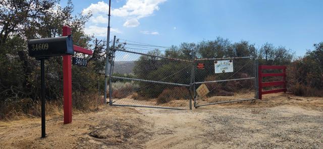 Detail Gallery Image 3 of 29 For 34609 Highway 94, Campo,  CA 91906 - 3 Beds | 1 Baths