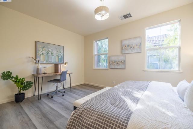 2200 Beech Cir, San Jose CA: https://media.crmls.org/mediaz/2b58f17a-0079-4684-b499-43f8017becf9.jpg