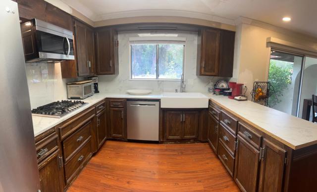 20090 Portola Drive, Salinas CA: https://media.crmls.org/mediaz/2b5a21a6-929a-4885-950f-158602f43c53.jpg