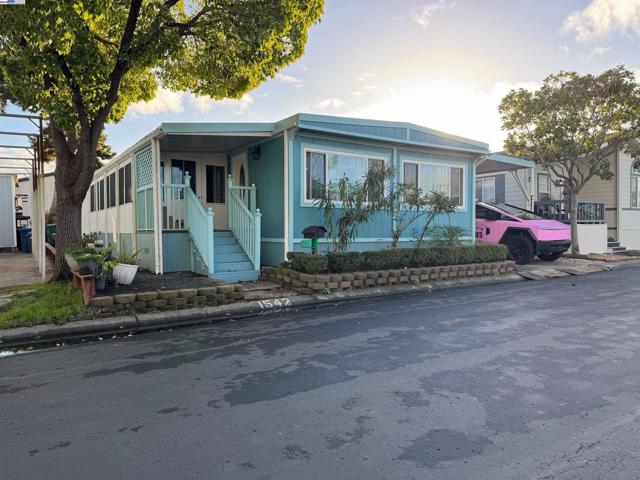 Details for 1542 Balein Ct, Hayward, CA 94544