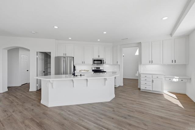 Detail Gallery Image 30 of 48 For 29 Villa Valtelena, Lake Elsinore,  CA 92532 - 4 Beds | 3 Baths