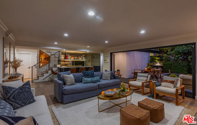 5 Bed Home for Sale in Los Angeles, California