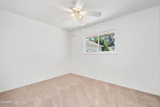 951 Tapies Court, Newbury Park CA: https://media.crmls.org/mediaz/2b5be489-bb7a-4705-83b2-501c3271322e.jpg