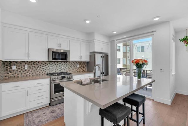 29255 Hub Court, Hayward CA: https://media.crmls.org/mediaz/2b5c9991-5a8a-485c-8735-95c10cc8f894.jpg