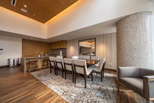 888 W E St, San Diego CA: https://media.crmls.org/mediaz/2b5cba50-9dc1-4936-b90a-9262cd98f201.jpg