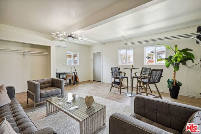 910 Arwin Street, Pasadena CA: https://media.crmls.org/mediaz/2b5d0001-ac72-4dd0-9bd2-949dcae1a78c.jpg