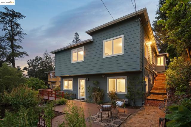 6951 Chambers Dr, Oakland CA: https://media.crmls.org/mediaz/2b5dcbff-40c4-4d6d-9a87-c2d79589e506.jpg