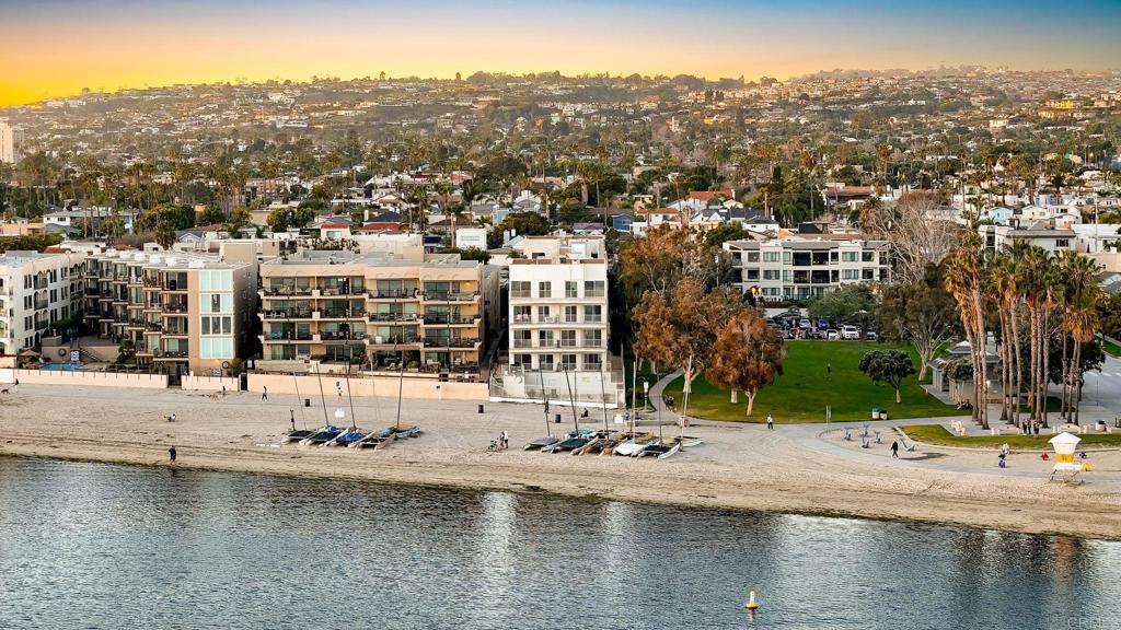 1251 Parker Pl. - photo 2