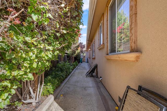 6415 Moores Avenue, Newark CA: https://media.crmls.org/mediaz/2b5eb1d5-c7e7-4111-bba0-7804e72fe680.jpg