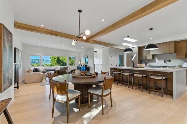 633 Manzanita Avenue, Corte Madera CA: https://media.crmls.org/mediaz/2b5f8ec8-2488-4593-87d4-9ded4da49bcc.jpg
