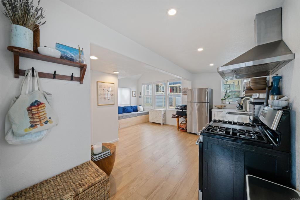 1624 N Coast Highway 101 - photo 2