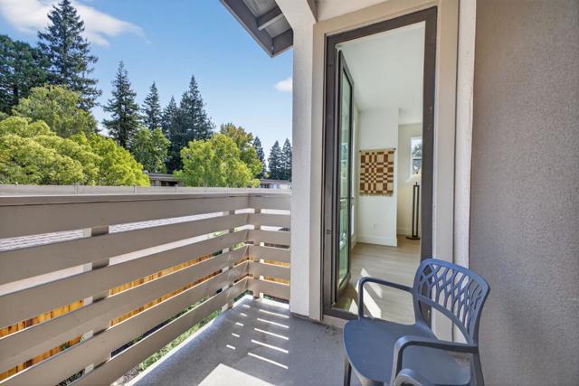 955 Woodside Road, Redwood City CA: https://media.crmls.org/mediaz/2b607a35-783d-4c89-b4c3-59f65270641b.jpg