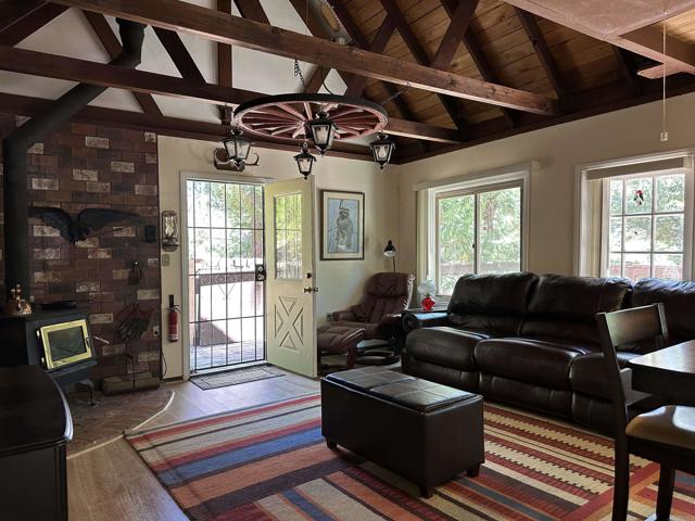 1126 Boiling Springs, Mount Laguna CA: https://media.crmls.org/mediaz/2b60e2ea-05fe-4db2-9d1c-d9bd13073633.jpg