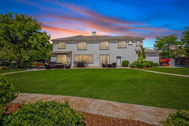 531 Via Vaquero Sur, San Juan Bautista CA: https://media.crmls.org/mediaz/2b618f57-2ec8-4ace-9c3c-e165d93f03e0.jpg