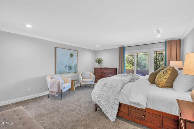 320 Starlane Drive, La Canada Flintridge CA: https://media.crmls.org/mediaz/2b623439-9070-48f1-a070-5b8401d40de5.jpg