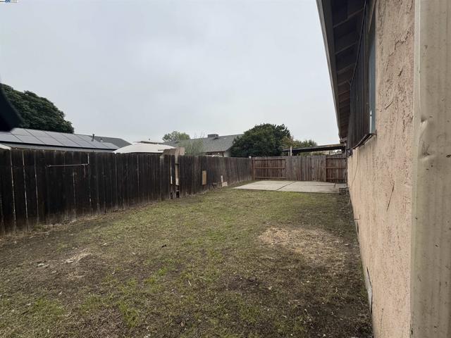 3338 Zamora Way, Stockton CA: https://media.crmls.org/mediaz/2b6297a3-94a0-4936-8690-3f9cf9802edb.jpg