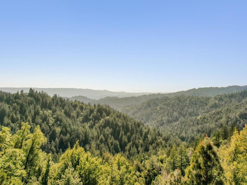 https://media.crmls.org/mediaz/2b62e200-61fd-4a63-90e4-712f98d214c5.jpg?preset=X-Large