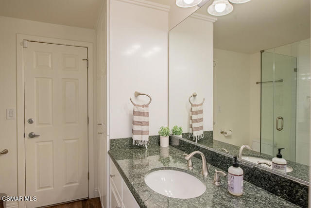 1453 Cheswick Place, Westlake Village CA: https://media.crmls.org/mediaz/2b647b67-47c7-431d-8d6d-b99daf8b36b8.jpg