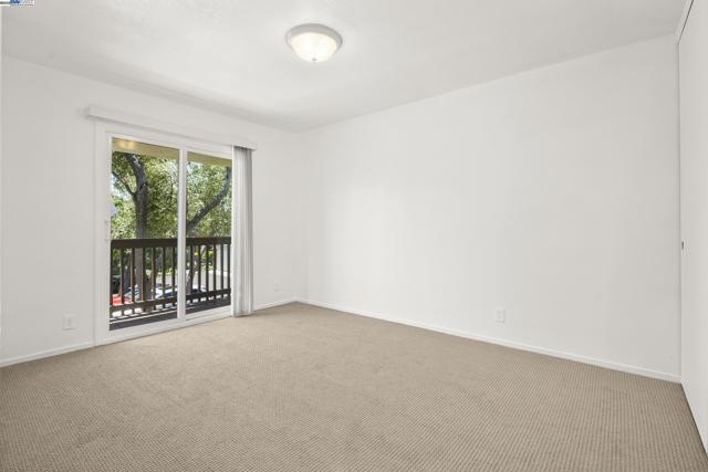 3112 La Campania, Alameda CA: https://media.crmls.org/mediaz/2b647d99-76d1-4dee-8381-22737474a921.jpg