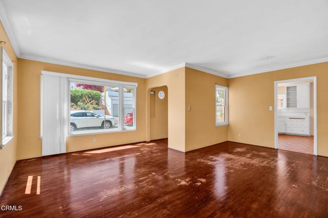 4127 Scandia Way, Los Angeles CA: https://media.crmls.org/mediaz/2b65c58d-6091-4a7a-b33f-74931e01d9ee.jpg