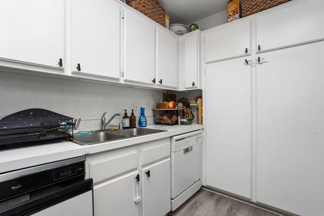 Detail Gallery Image 33 of 47 For 2388 Altisma Way #10 OR K,  Carlsbad,  CA 92009 - 2 Beds | 2 Baths
