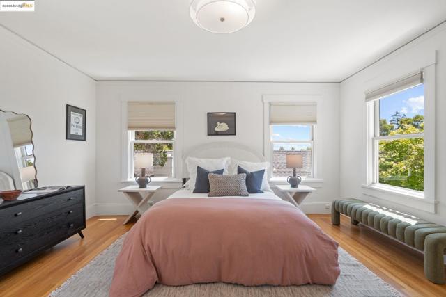 355 Arlington Ave., Berkeley CA: https://media.crmls.org/mediaz/2b68d93d-a19b-40d0-a617-61ab2cc95059.jpg