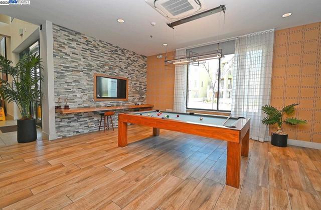 5623 Central Pkwy, Dublin CA: https://media.crmls.org/mediaz/2b6927ed-4aa1-4796-884b-07f11700a206.jpg