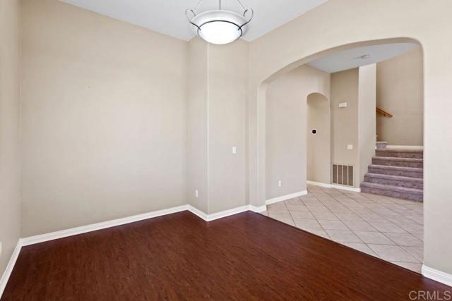 Detail Gallery Image 5 of 35 For 16758 Cimarron Crest Dr, San Diego,  CA 92127 - 3 Beds | 2/1 Baths