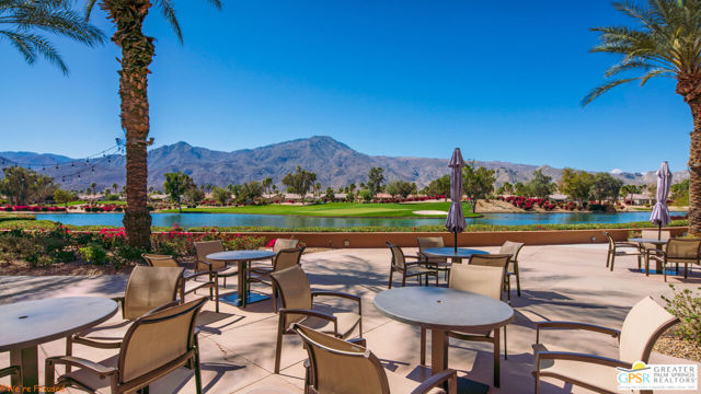 81804 Daniel Drive, La Quinta CA: https://media.crmls.org/mediaz/2b6a3606-f7ff-4602-ab18-643f3c6ff33c.jpg