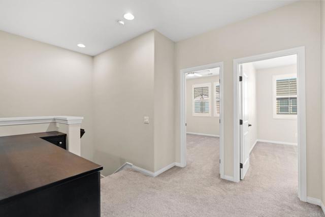 Detail Gallery Image 10 of 45 For 15968 Parkview Loop, San Diego,  CA 92127 - 4 Beds | 3 Baths