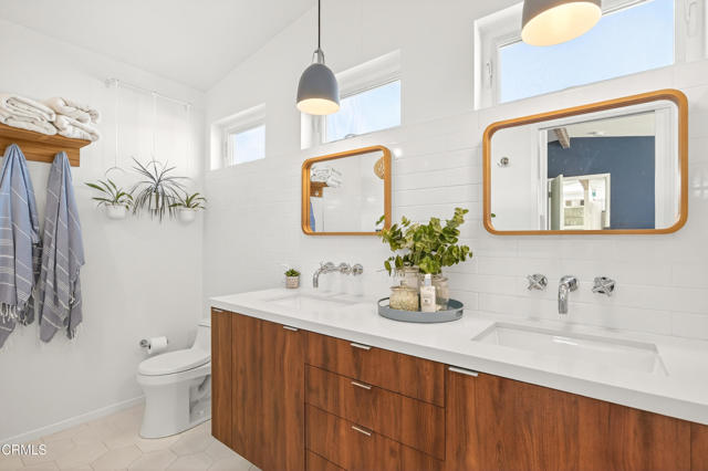 Detail Gallery Image 26 of 40 For 1040 Dover Ln, Ventura,  CA 93001 - 2 Beds | 2 Baths