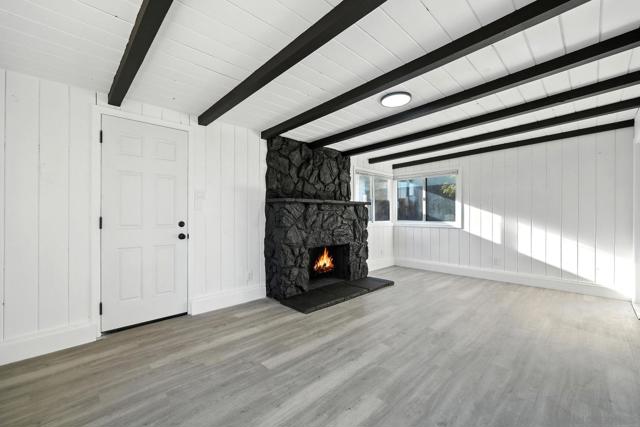 1301 Clove St, El Cajon CA: https://media.crmls.org/mediaz/2b6b70cd-1733-4f03-bac3-6678af82bce4.jpg