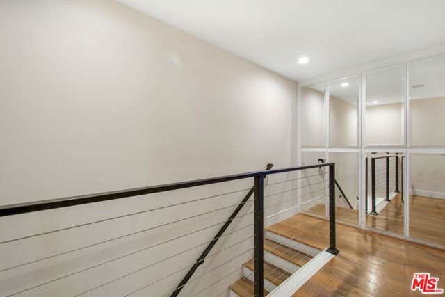 5326 Fairview Boulevard, Los Angeles CA: https://media.crmls.org/mediaz/2b6caebb-eca1-4da3-a373-10a277b4112c.jpg