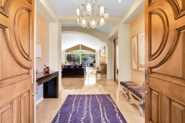 113 Heather Court, Palm Desert CA: https://media.crmls.org/mediaz/2b6d0059-2d76-45f9-8bec-7df5591ce1c3.jpg