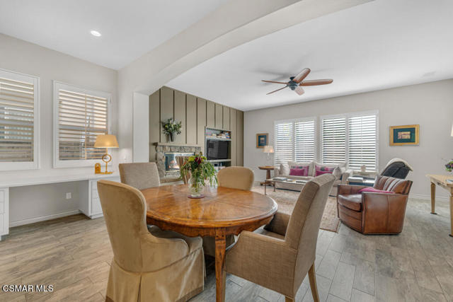 5937 Indian Terrace Drive, Simi Valley CA: https://media.crmls.org/mediaz/2b6d063e-646e-4299-bc9f-1ea24cb9786f.jpg