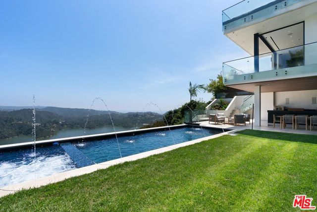 2180 Stradella Road, Los Angeles CA: https://media.crmls.org/mediaz/2b6d9cbd-4924-4cae-b82a-a006b8e9a61e.jpg