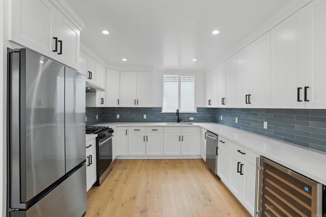 119 Nueva Ave, San Francisco CA: https://media.crmls.org/mediaz/2b6e3844-7771-4362-bc0e-290dbf33f5be.jpg