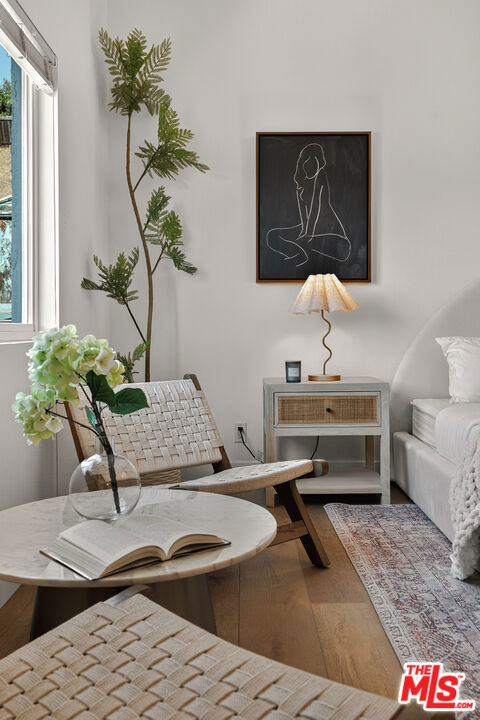 2603 Crestmoore Place, Los Angeles CA: https://media.crmls.org/mediaz/2b6e534b-c187-42b4-abe5-3af7d1cedc0a.jpg