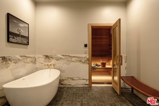 1186 Corsica Drive, Pacific Palisades CA: https://media.crmls.org/mediaz/2b6ed6ce-c790-49c9-ba4f-20a0a62501a3.jpg