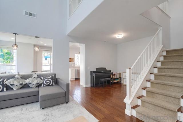 13554 Jadestone Way, San Diego CA: https://media.crmls.org/mediaz/2b6f2ac3-6441-4f49-815c-3596256b76a5.jpg