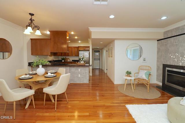 Detail Gallery Image 2 of 35 For 3855 Ingraham St #204,  Los Angeles,  CA 90005 - 3 Beds | 2 Baths