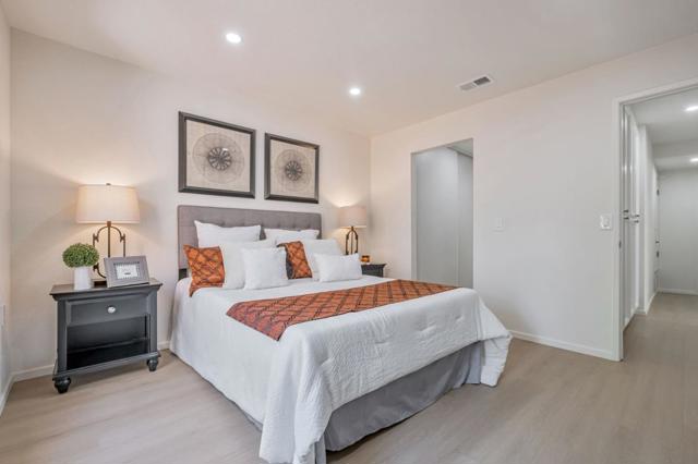 941 Huntington, Fremont CA: https://media.crmls.org/mediaz/2b706c0e-68f5-4fbb-98e5-357c053a9d3b.jpg