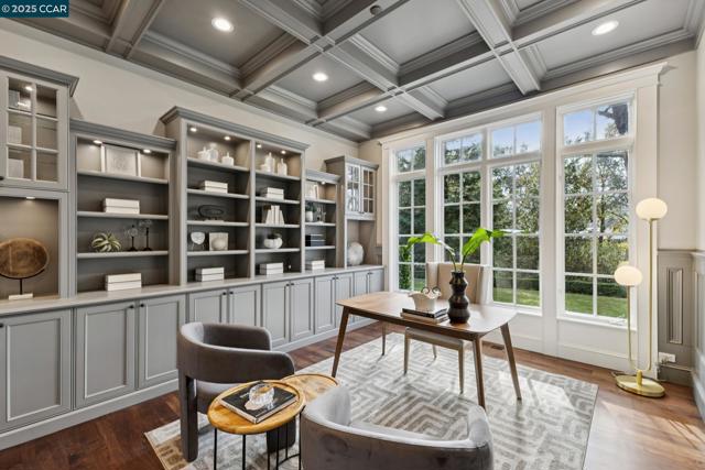 3656 Old Blackhawk Rd, Danville CA: https://media.crmls.org/mediaz/2b71520f-f1cb-4e0a-8455-23cdc87fd823.jpg