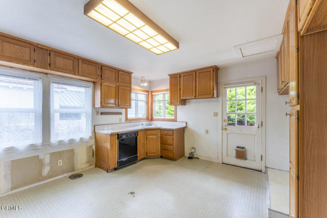 Detail Gallery Image 11 of 26 For 419 E Laurel St, Fort Bragg,  CA 95437 - 2 Beds | 1 Baths