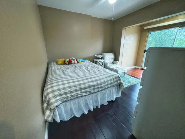 2612 Hallmark Drive, Belmont CA: https://media.crmls.org/mediaz/2b721b0c-e2eb-4dd2-94d8-7600e80dce6c.jpg