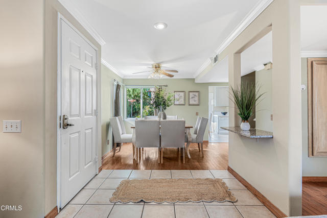 Detail Gallery Image 4 of 27 For 6004 Rothko Ln, Simi Valley,  CA 93063 - 2 Beds | 2 Baths