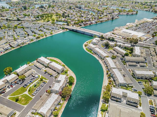 823 Perseus Lane, Foster City CA: https://media.crmls.org/mediaz/2b74eddd-dc14-4d48-ab6f-6691171d0bd8.jpg